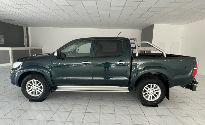 Toyota Hilux 3.0 D-4D- Double Cab – 5AT – SOL