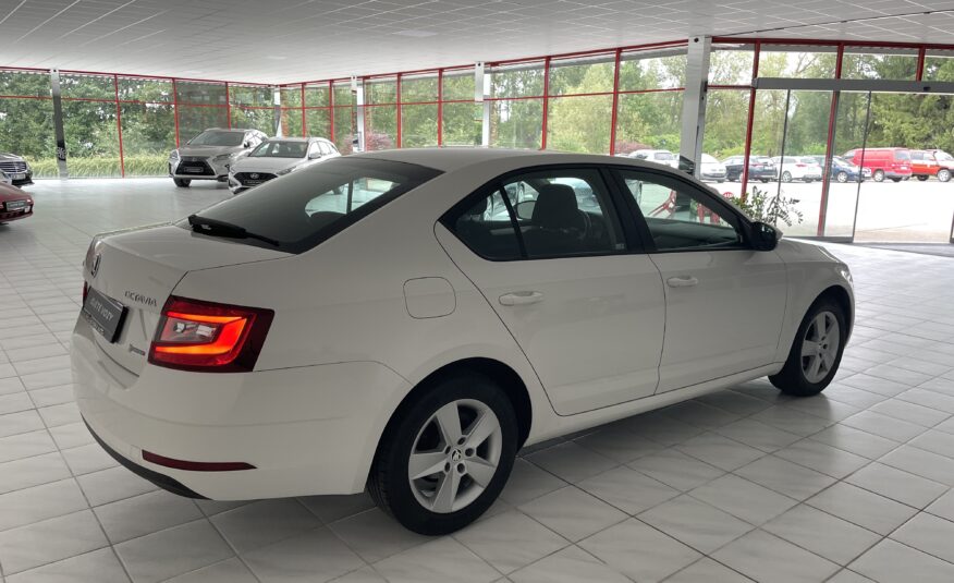 Škoda Octavia 1.6 TDI –  Ambition – LED Paket