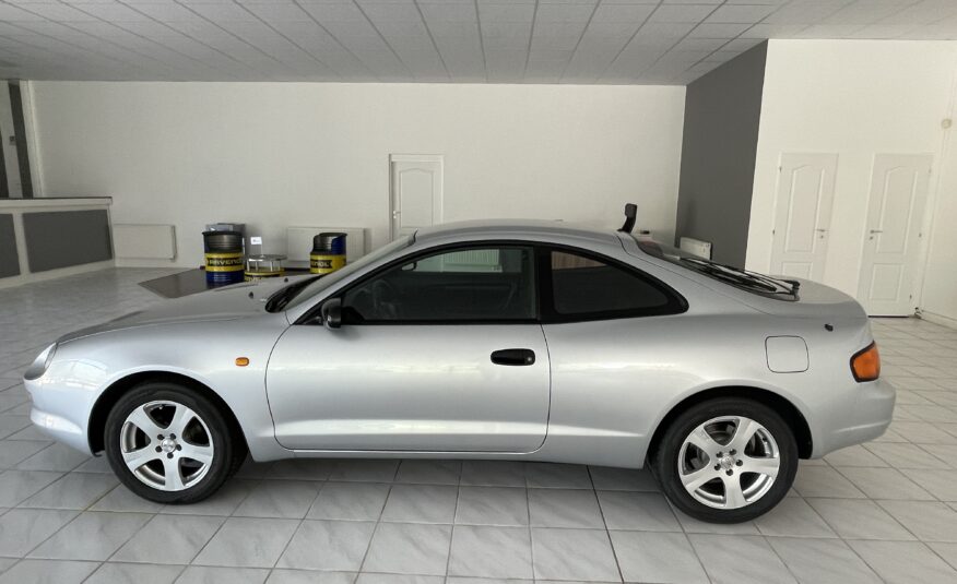 Toyota Celica 1.8 benzin, 85 kW, 1999, stav nového vozu!