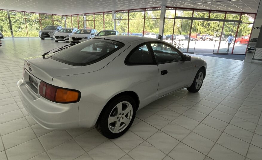 Toyota Celica 1.8 benzin, 85 kW, 1999, stav nového vozu!