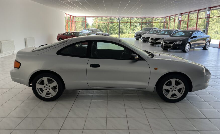 Toyota Celica 1.8 benzin, 85 kW, 1999, stav nového vozu!