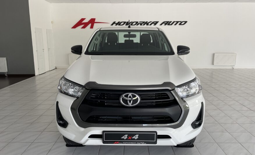 Toyota Hilux 2,4D-4D 4×4 Double Cab – Live Plus