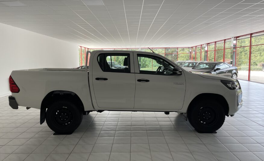 Toyota Hilux 2,4D-4D 4×4 Double Cab – Live Plus