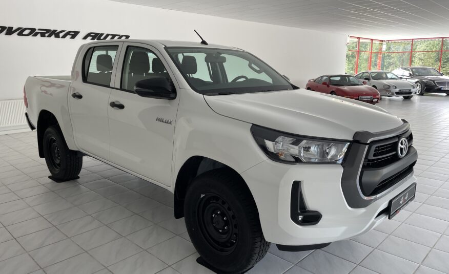 Toyota Hilux 2,4D-4D 4×4 Double Cab – Live Plus