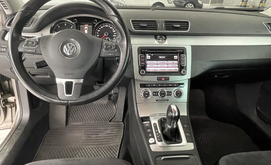 VW Passat kombi 2.0 TDI DSG 103 KW 2014